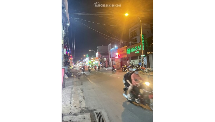 Bán nhà mặt tiền 4x25m giá 10,5 tỷ TL, Mặt tiền Nguyễn Ảnh Thủ, Quận 12