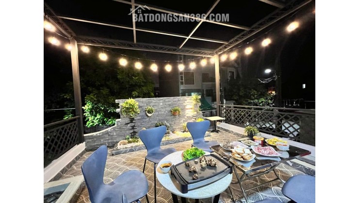 Nhà phân lô 193 Văn Cao - Thư Trung , 90m 4 tầng, giá 8.3 tỉ