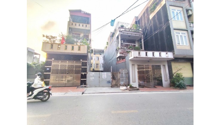 Đất mặt đường Trực Cát - Vĩnh Niệm, 112m, mặt tiền 5m, vị trí siêu đẹp, giá 10 tỉ