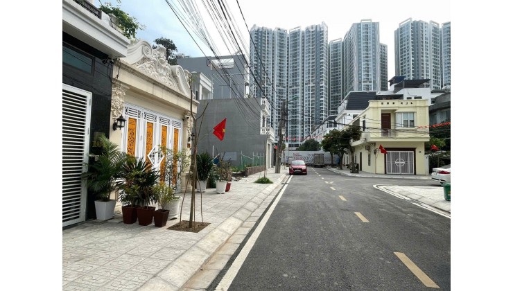 Đất mặt đường phân lô Đào Nhuận - Trại Lẻ, giá 82 tr/m sát cạnh Hoàng Huy