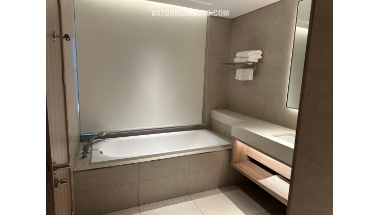 HIẾM – BÁN NHANH CĂN STUDIO A LA CARTE MÃ TRỤC B-06 45M2 VIEW HỒ + CITY, FULL ĐỒ, GIÁ CHỈ 2,5 TỶ