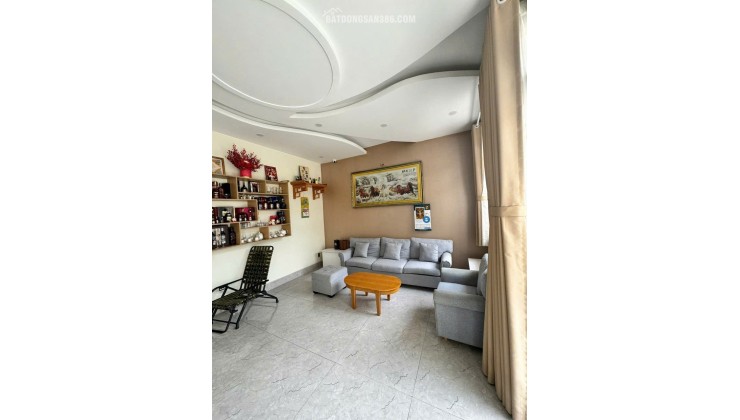 MT Thụt Trần Hưng Đạo Q5, 6.5x17m, T+3L Giá 19.9 tỷ TL, HĐT 55tr/th