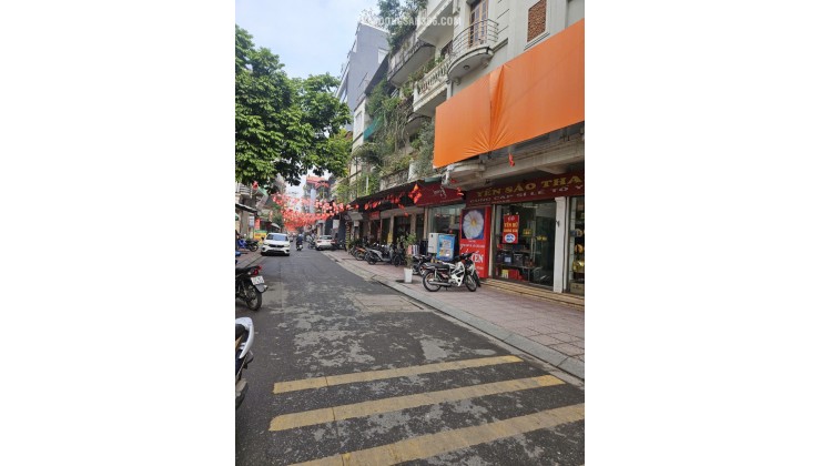 BÁN ĐẤT TẶNG NHÀ, DT 86M2, MT 4,5M, GIÁ 16.9 TỶ, LIÊN HỆ: 0965091176.