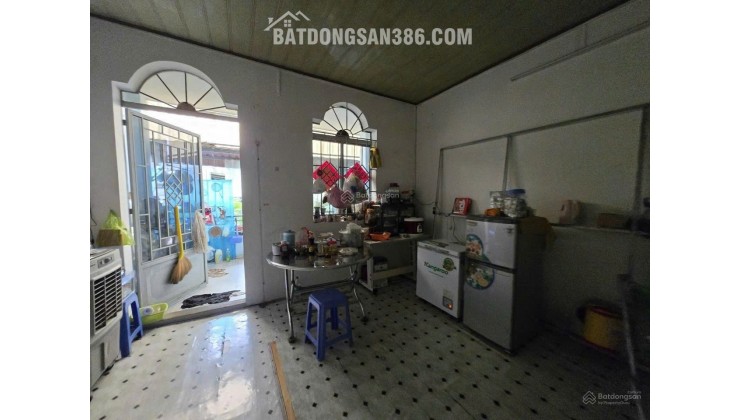 CHÍNH CHỦ Cần Bán Nhà Vị Trí Đẹp Tại Đường Hoàng Xuân Nhị, Phường Tân Phú, Hồ Chí Minh