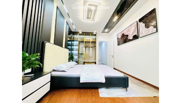 BÁN NHÀ KHƯƠNG TRUNG 35M 5 TẦNG 8.95 TỶ - NGÕ THÔNG - 10M RA Ô TÔ, FULL NỘI THẤT