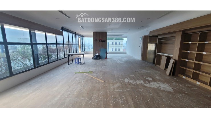 TOÀ NHÀ KHÁCH SẠN ĐANG XÂY THÔ- MT NGUYỄN VĂN TRỖI- THIẾT KÉ 56 PHÒNG+2 THANG MÁY- 550TR/TH