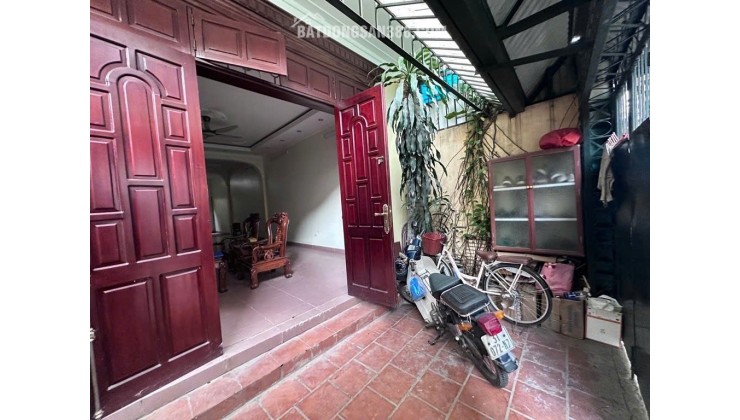 SIÊU PHẨM LÔ GÓC NGÕ THÔNG – 7 CHỖ VÀO NHÀ – MẶT TIỀN 5,2M – VŨ XUÂN THIỀU – GIÁ 2X TỶ