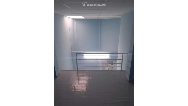 Nhà Quận 4 DTSD40m2 giá 1,590 tỷ Sổ Hồng