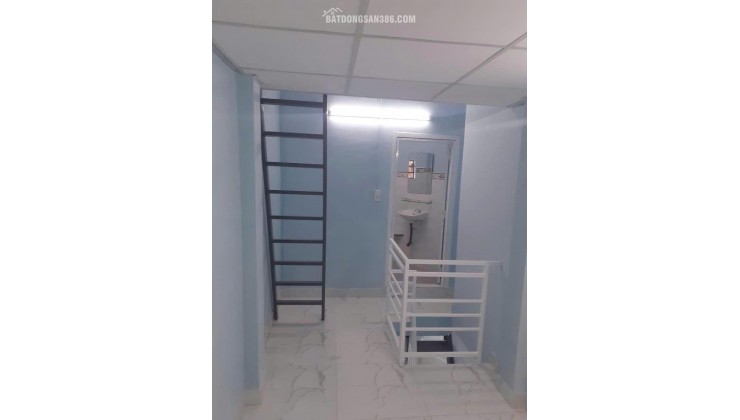 Nhà Quận 4 DTSD40m2 giá 1,590 tỷ Sổ Hồng