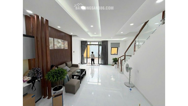 BÁN NHÀ 1/ ĐƯỜNG TÂY THẠNH, CÁCH 1 CĂN RA MT, 2 TẦNG ĐÚC MỚI 42M2 CHỈ 5.X TỶ. LH:0788671728.