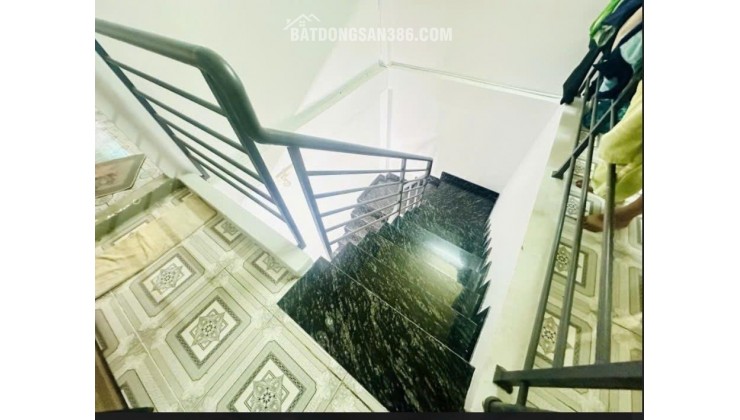 Bán Nhà Siêu Phẩm, Mặt Tiền Chợ đường Hoàng Minh Đạo P5, Q8 -  Giá chỉ 10,6 Tỷ 