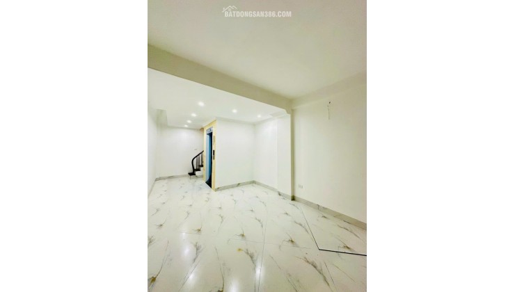 Bán nhà Thạch Bàn 60m 7 tầng thang máy ô tô giá 9 tỷ