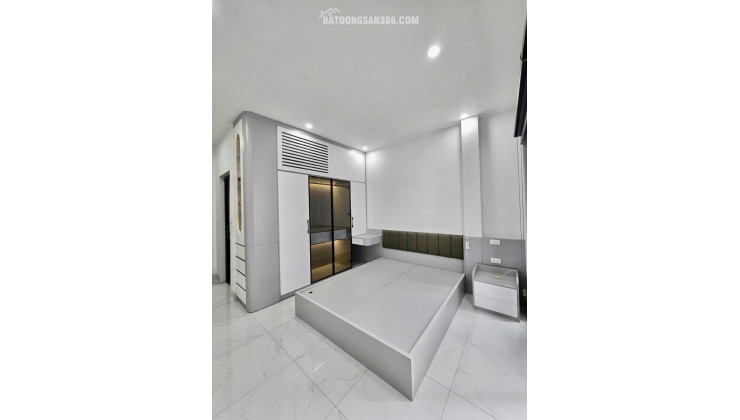 Bán nhà Ngọc Thụy 51m 5 tầng MT4m ô tô lô góc 3 thoáng hơn 13 tỷ