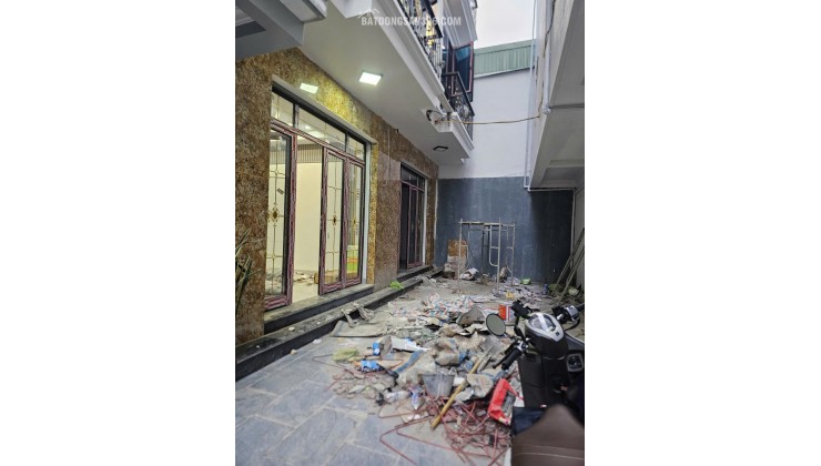 Bán nhà xây mới Thiên Lôi, 51m 3 tầng, ngõ nông, Giá 4 tỉ, gần AEON