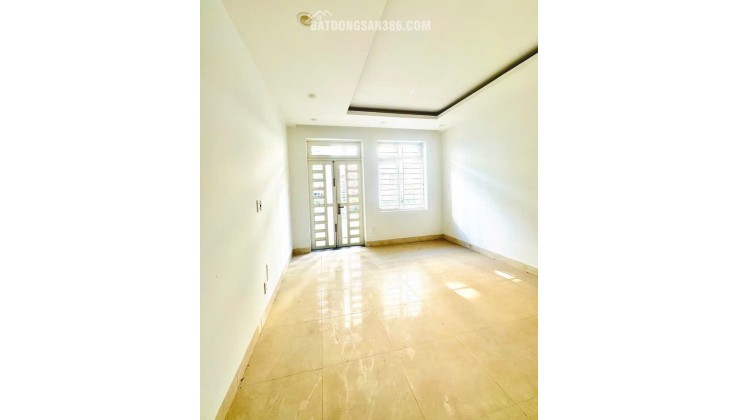  BÁN NHÀ 52m² - 3 TẦNG - BTCT – HẺM Ô TÔ - LINH ĐÔNG THỦ ĐỨC