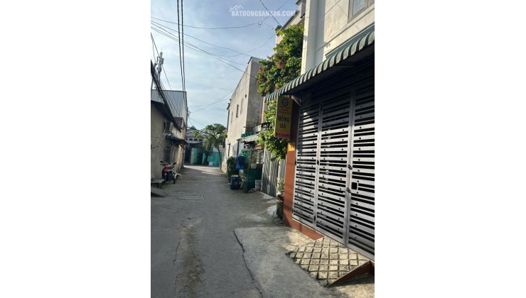 Bán nhà hẻm 6m Hiệp Thành 26 Quận 12, xe hơi đậu cửa, nhà đẹp hiện đại