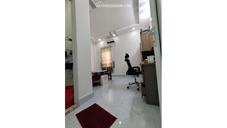 Bán nhà hẻm xe hơi Lê Văn Khương, Quận 12 – Cách mặt tiền chỉ 50m