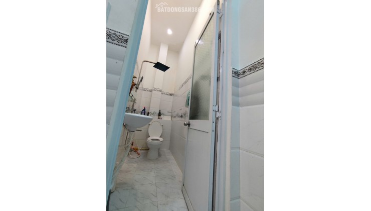 Bán nhà hẻm xe hơi Lê Văn Khương, Quận 12 – Cách mặt tiền chỉ 50m