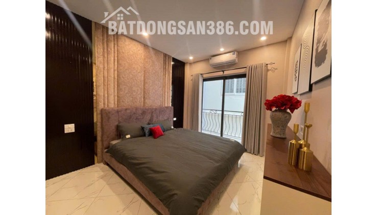 Bán nhà Nguyễn Văn Linh 35m 6 tầng thang máy 20m ra ô tô tránh hơn 9 tỷ