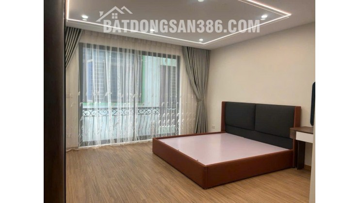 Bán nhà Cổ Linh 45m 6 tầng MT4.5m thang máy đối diện Aeon Mall hơn 13 tỷ