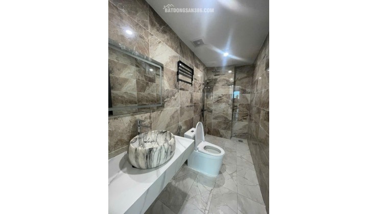 Bán nhà Cổ Linh 45m 6 tầng MT4.5m thang máy đối diện Aeon Mall hơn 13 tỷ