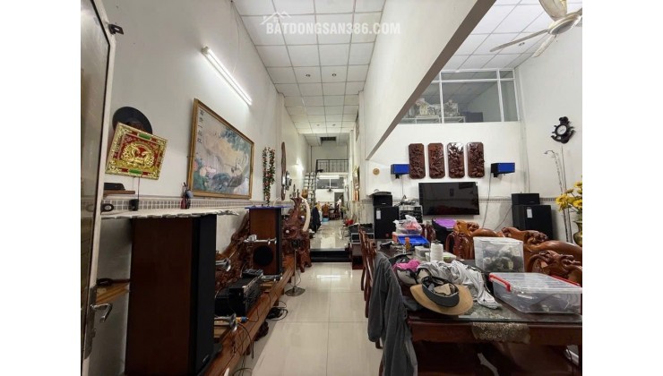 Mặt tiền đường 339 ngay chợ,phù họp vừa ở vừa kinh doanh 230m2 ( 6.5x35)