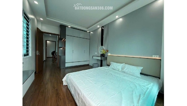 LÔ Góc- Kinh DOANH, Ô Tô Tránh Thượng CÁT, Nhà 5 Tầng THANG MÁY Diện Tích 42 M2 Giá Nhỉnh 7 Tỷ.