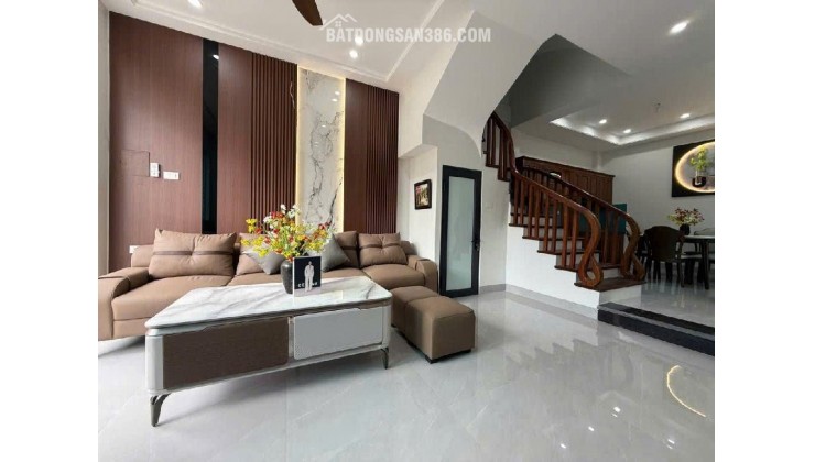 LÔ Góc- Kinh DOANH, Ô Tô Tránh Thượng CÁT, Nhà 5 Tầng THANG MÁY Diện Tích 42 M2 Giá Nhỉnh 7 Tỷ.