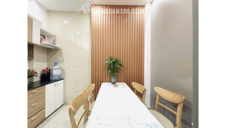 LÔ GÓC - NHÀ MỚI Ở LUÔN - KIỆT THÔNG - 30M RA MẶT TIỀN - TRUNG TÂM