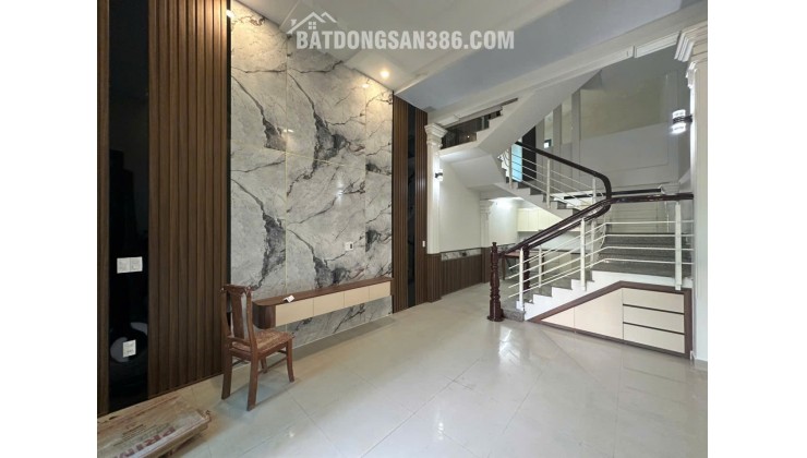 Bán nhà Trại Lẻ, 47m 3 tầng, mặt ngõ Ô.tô, Giá 3.65 tỉ