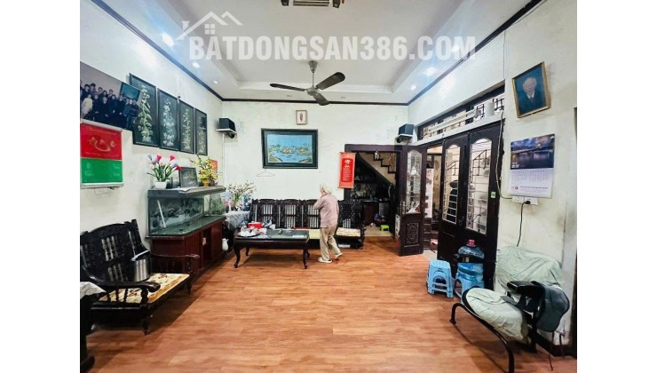 BÁN NHÀ NGUYỄN TRÃI, THANH XUÂN, HÀ NỘI. Mặt tiền 6m.