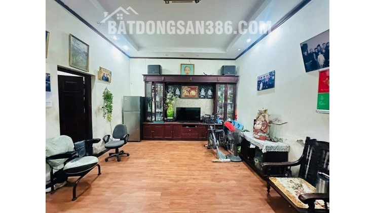 BÁN NHÀ NGUYỄN TRÃI, THANH XUÂN, HÀ NỘI. Mặt tiền 6m.