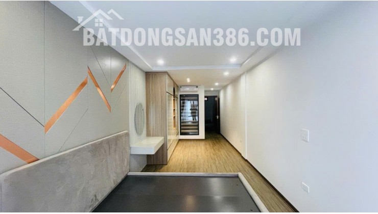 Bán nhà Cổ Linh 45m 7 tầng thang máy phân lô ô tô tránh hơn 16 tỷ