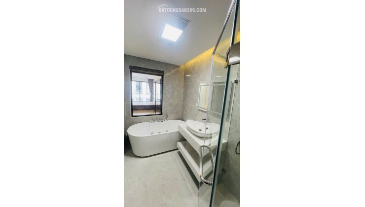 Bán nhà Cổ Linh 45m 7 tầng thang máy phân lô ô tô tránh hơn 16 tỷ