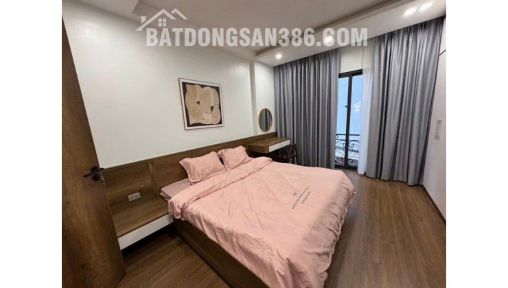 Bán nhà Ngọc Thụy 32m 5 tầng MT4.5m ô tô thông hơn 9 tỷ