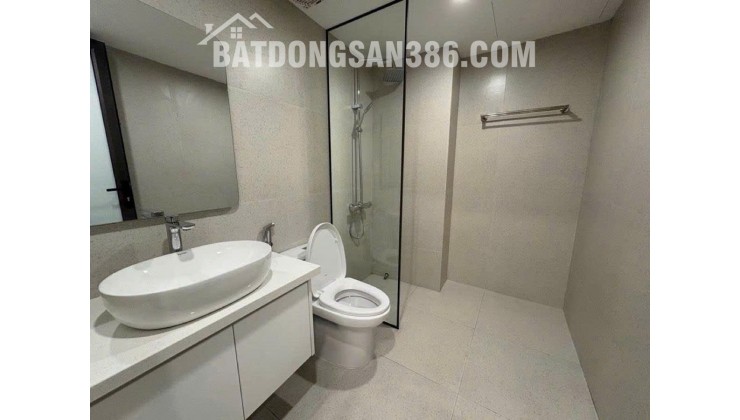 Bán nhà Ngọc Thụy 32m 5 tầng MT4.5m ô tô thông hơn 9 tỷ