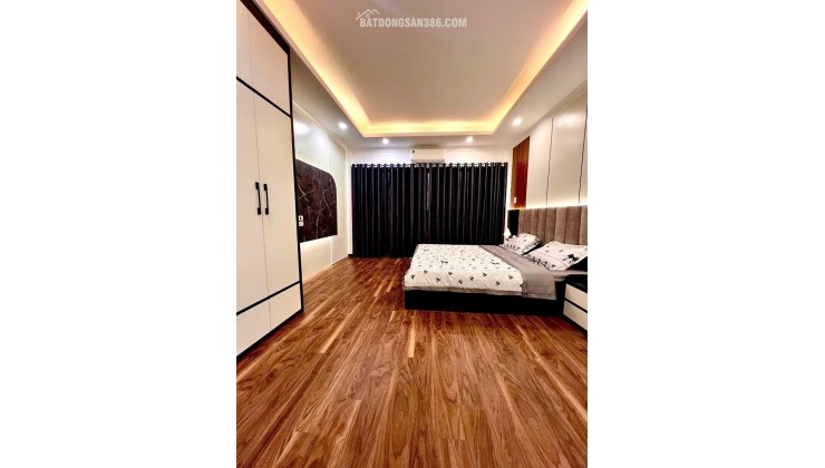 Bán nhà Nguyễn Văn Linh 30m 5 tầng MT4m ô tô qua hơn 7 tỷ