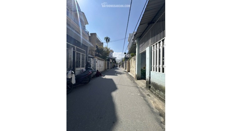 HOTKIỆT Ô TÔ TRÁNH CHỈ 5.X ĐỒNG - SẴN NHÀ 3 TẦNG KIÊN CỐ - DT 62.2M2 (3.8X16.4) NỞ HẬU NHẸ - VỊ TRÍ TRUNG TÂM THANH KHÊ, SÁT MẶT TIỀN