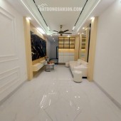 NHỈNH 12 TỶ SỞ HỮU NHÀ MỚI THANG MÁY GIÁP BÁT, 42M2 X 5 TẦNG