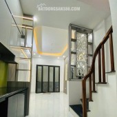 CẦN BÁN NHÀ TRƯỚC TẾT 2025 . 30M 5 TÂNG NHÀ CẦU GIẤY . CHỈ VIỆC XÁCH VALI VỀ Ở