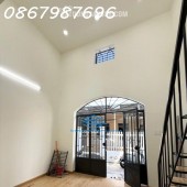 Bán nhà hẻm Phước Long, Nam Nha Trang, giá chỉ 2,35 tỷ, tiềm năng phát triển cao, LH ngay