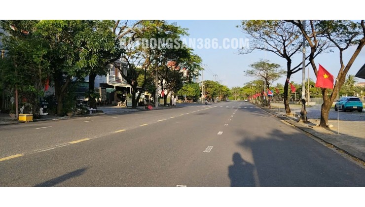 TUYỆT PHẨM ĐẤT BIỂN ĐÀ NẴNG - PHẠM HỮU NHẬT – ĐƯỜNG 15M, VỈA HÈ 9M – SÁT BIỂN, NÚI.