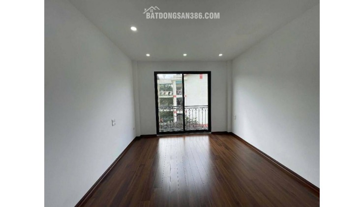 PHÂN LÔ VIEW HỒ LINH ĐÀM, HOÀNG MAI, XÂY MỚI Ô TÔ ĐỖ CỎNG, 5 TẦNG 7.79 TỶ