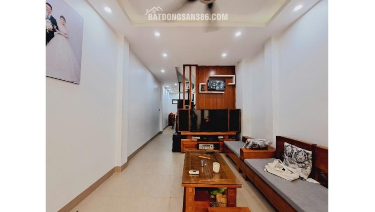 Bán nhà Đại Từ, Hoàng Mai, 2 Thoáng trước sau, gần hồ Linh Đàm, 46m2, 9.25 tỷ(CTL)