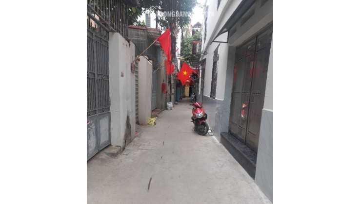 Bán nhà Định Công Thượng, Hoàng Mai, Ô tô, Full nội thất sẵn ở, 30m2, 7.3 tỷ