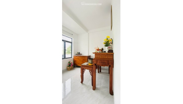 HÒA THỌ ĐÔNG – NHÀ 2 TẦNG ĐẸP – 100M² (5×20) – KIỆT 7M NGUYỄN NHÀN