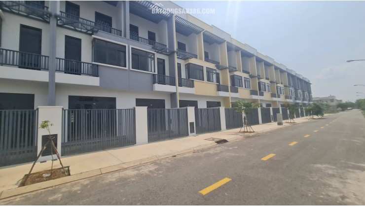 GIÁ NHÀ THUÊ – SỞ HỮU NHÀ PHỐ THẬT - LỜI GIẢI AN CƯ CHO GIA ĐÌNH TRẺ