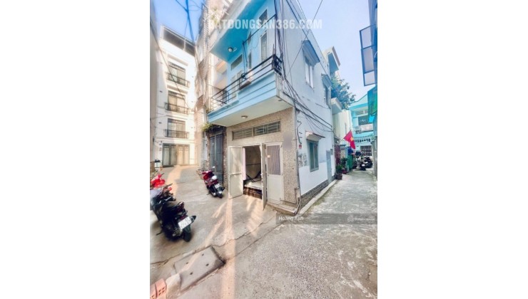 Chính chủ bán nhà 2 tầng ở đường  Dương Quảng Hàm, hẻm thông, 3 phòng ngủ giá chỉ 4 tỷ còn bớt cho khách thiện chí.