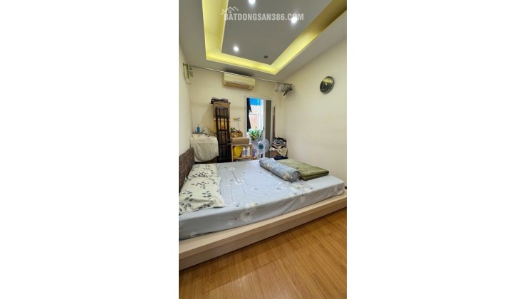 CC Quận 8 - Đã Có Sổ hồng lâu dài - Thang Máy - Giáp Quận 1 - 2PN -59M - cho thuê 9tr/th - Nhỉnh 3 Tỷ