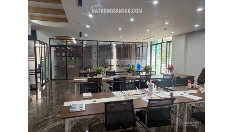 Bán nhà phố Hoàng Ngân - 90m2 6 tầng - Thang máy Full nội thất đẹp - Kinh doanh đông đúc